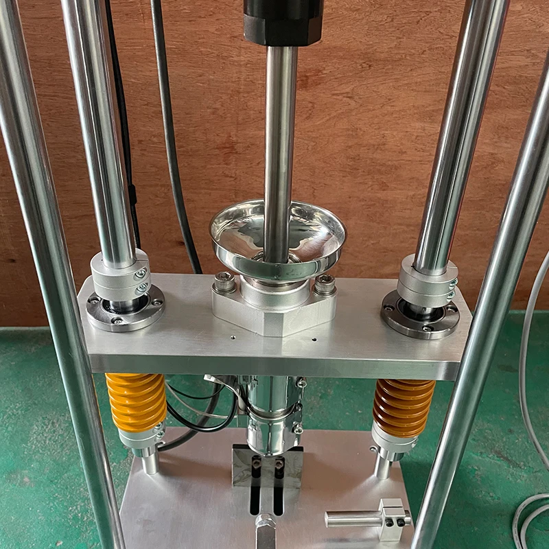 20g Mini Vertical Injection Molding Machine For Plastic Injection Molding Pressure is 300kg Temperature 350β strengthen style