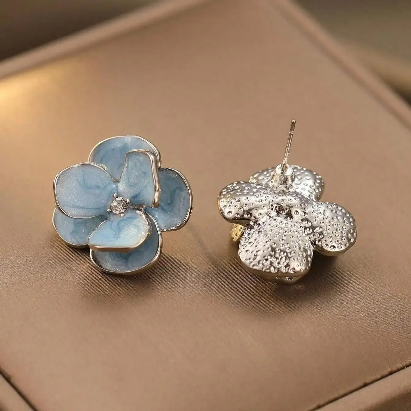 Fashion Jewelry Sweet Design Spring/Summer Blue Pink Enamel Flower High End Earrings Party Gifts for Women image 2