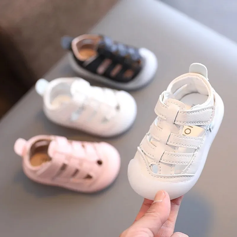 

Boys Summer Hollow Breathable Hole Shoes Baby Watertight Toddler Shoes Girls Velcro Beach Solid Color Non Slip Neutral Sandals