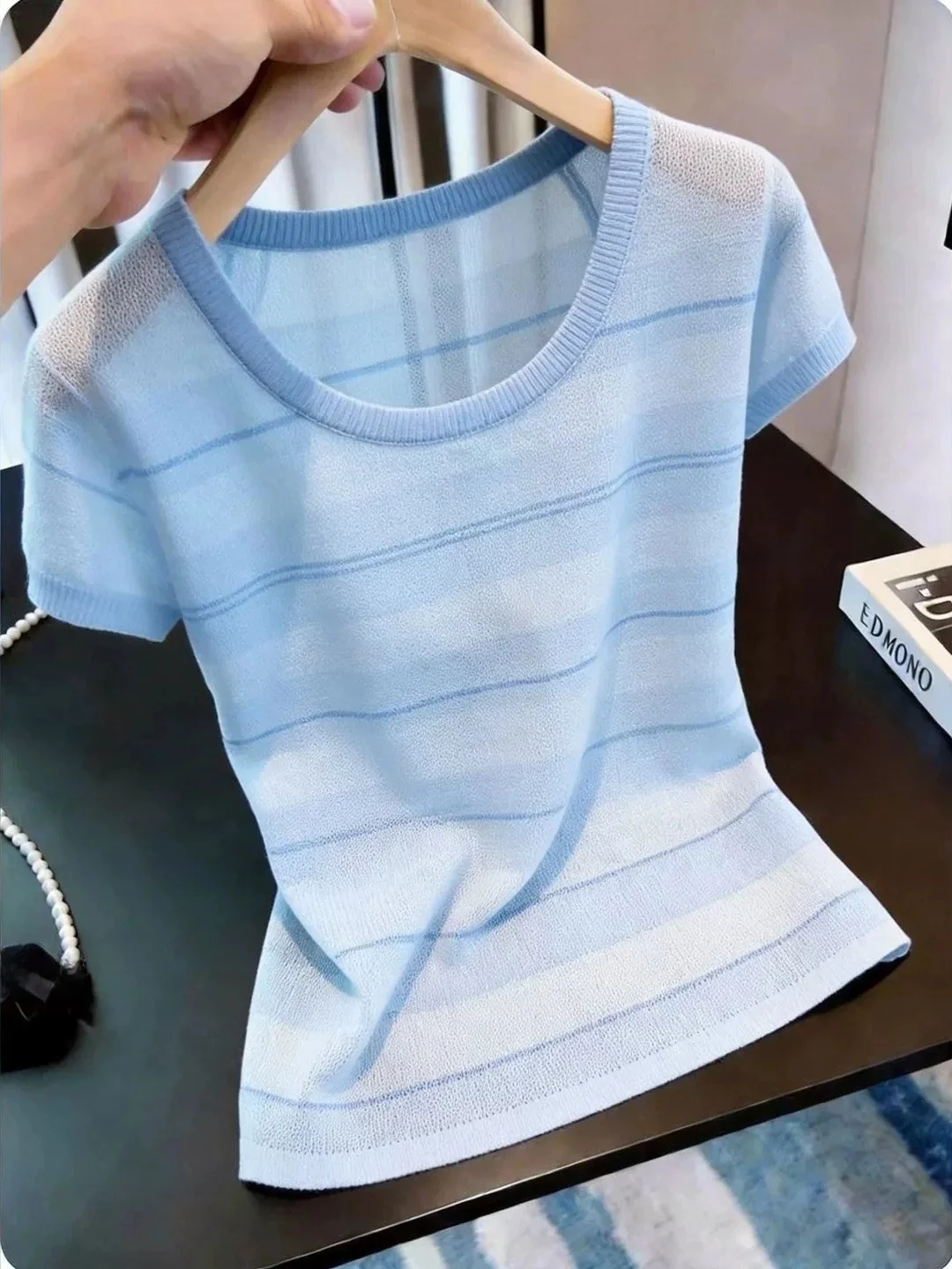 

Korean Style Soft Lazy Striped Ice Silk Knitted Summer Short Sleeve round Neck Slimming Versatile Top Small Shirt Women's Fas...