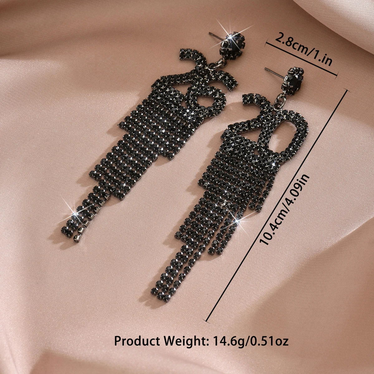 تصميم عصري عالي الجودة من الماس بالكامل مع 2026 أقراط وحروف رقمية وإصدار محدود