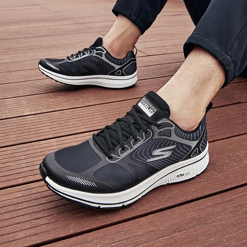 Skechers-Sapatos de absorção de choque para homens, Sapatos esportivos antiderrapantes, Respirável e confortável, Resistente ao desgaste