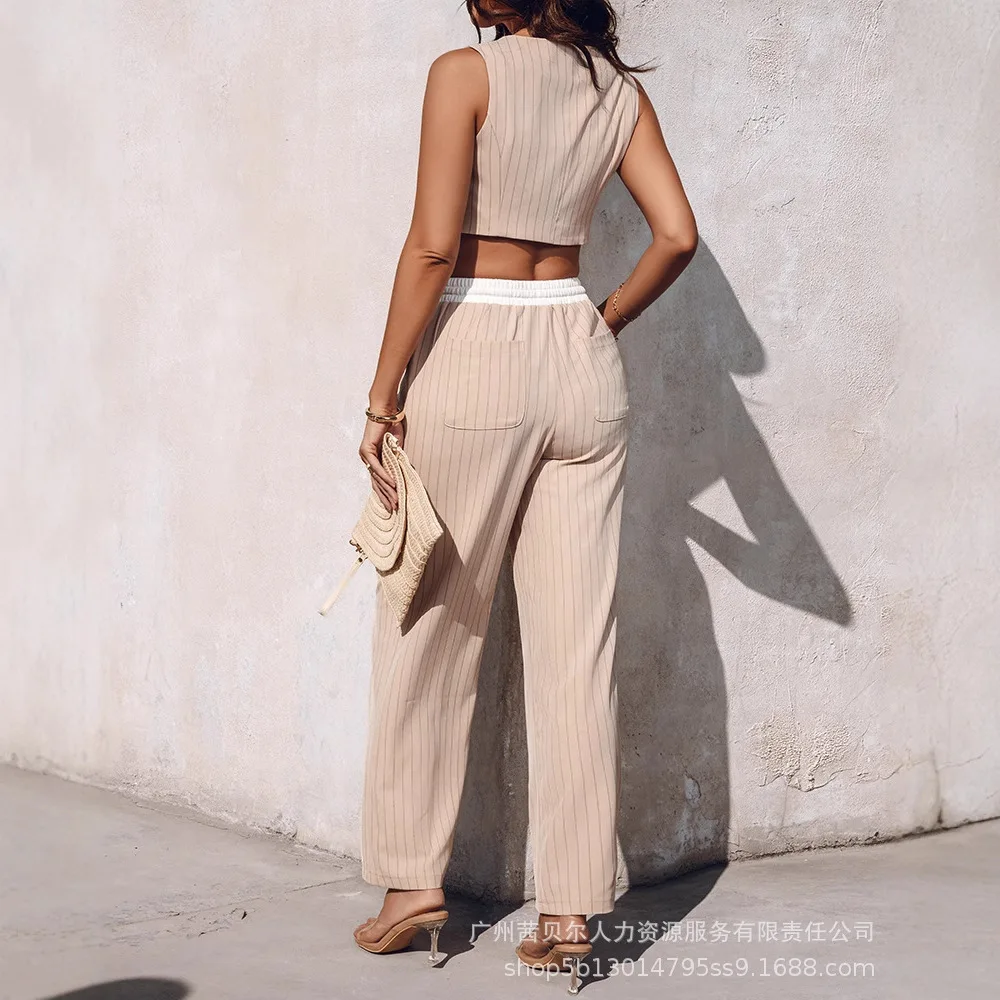 女性用2ピース衣装セット,Vネック,ショートトップ,ノースリーブ,フロントボタン,ポケット付きワイドレッグパンツ