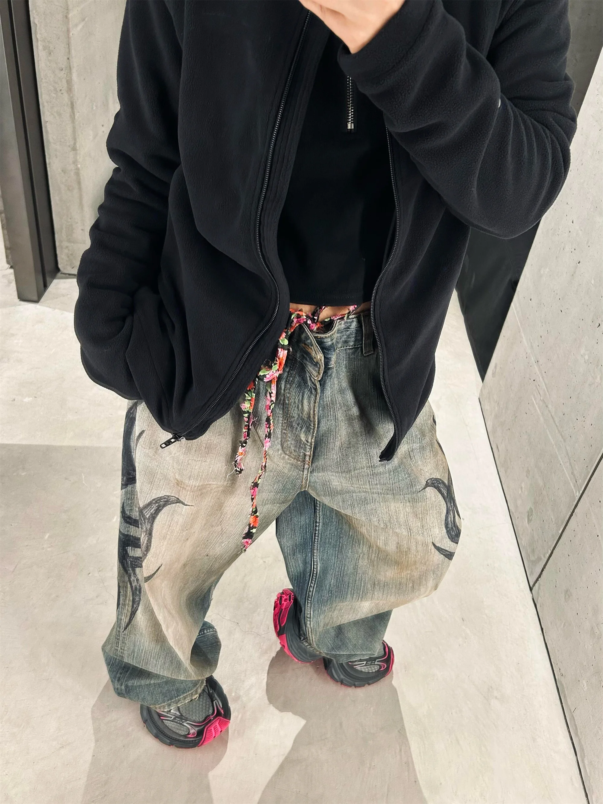 

Y2K Series VANA ILUSION Thorns Flame Totem Dirt Denim Jeans ex Low Waist Waed out Couple Trendy Loose Fit Breathable