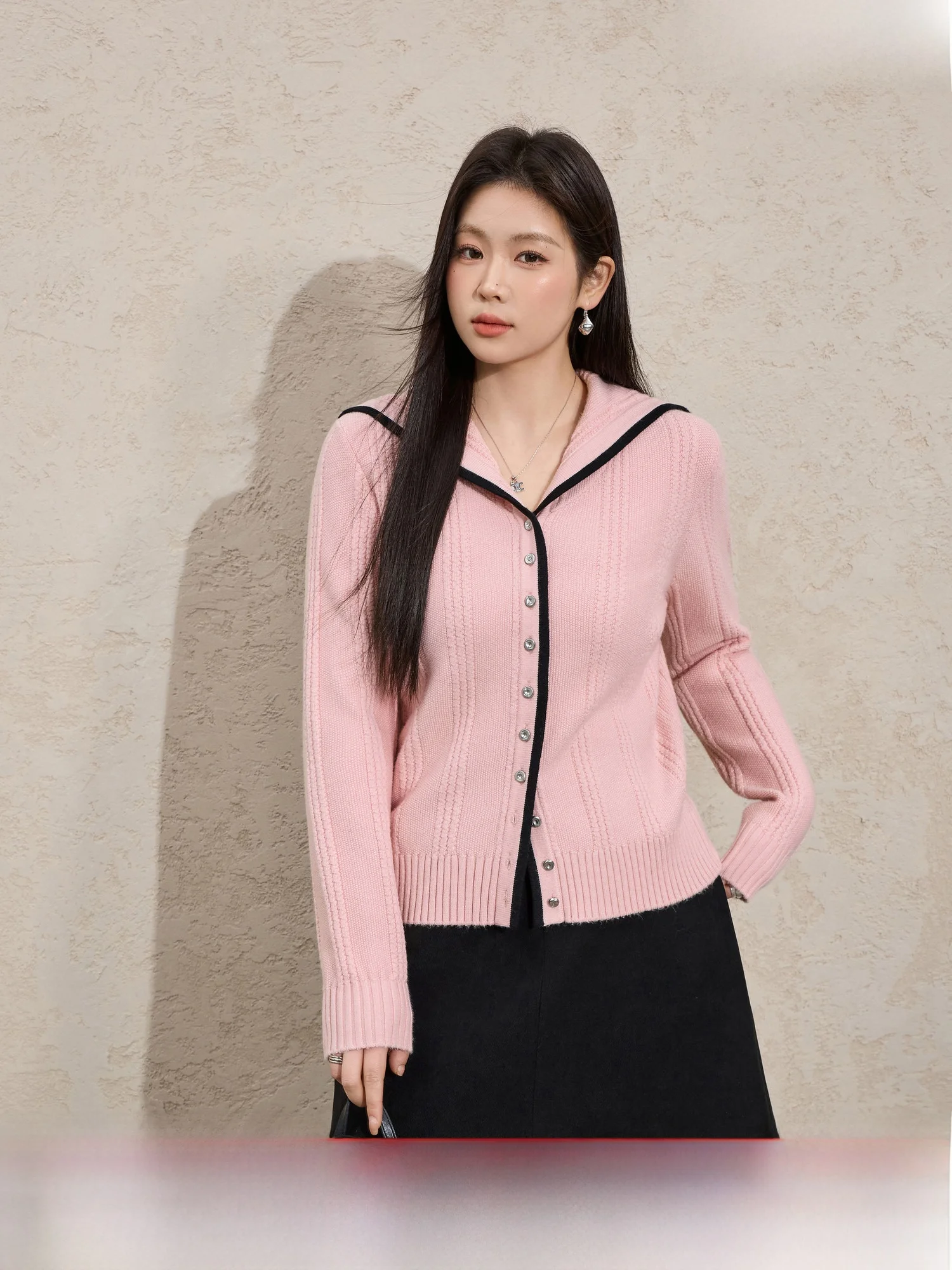 

Синий крупногабаритный вязаный кардиган для колледжа, весна 2026, приталенный, для ношения под одеждой, с контрастным воротником в морском стиле