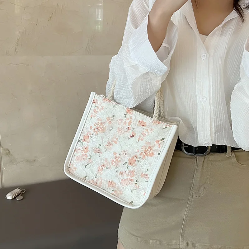 Japanese New Fashion Flower Canvas Tote Bag Women Ins Sweet Top-Handle Bento Bags Student Casual Textbook Handbag