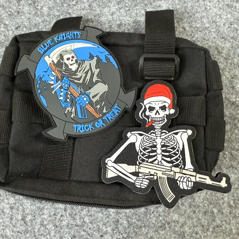 Parche táctico PVC 3D calavera moral con velcro para mochila - imagen 4