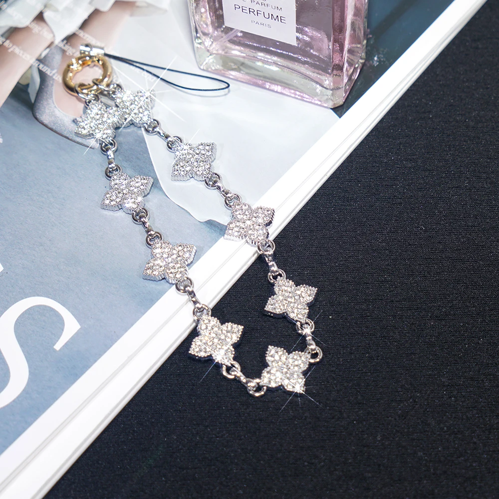 

For Mobile Phone Case Four Leaf Clover Rhinestone Trim Plastic Base Lanyard Wrist Strap Anti-Lost Short Bracelet Chain