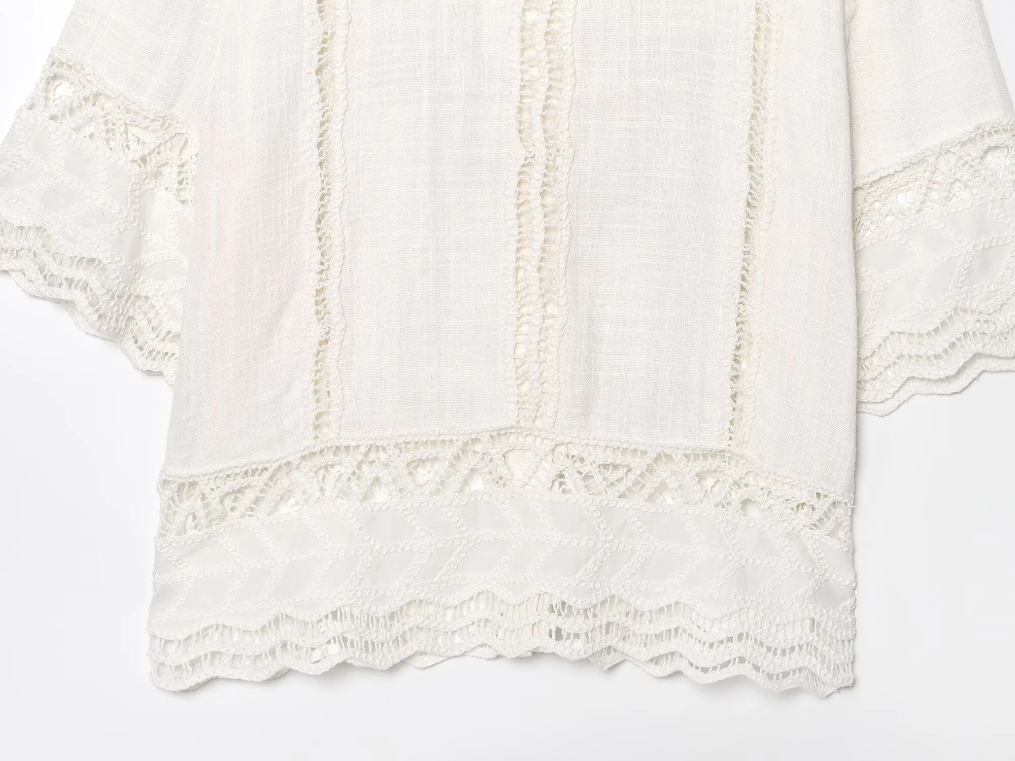 ฤดูใบไม้ผลิเสื้อผ้าสตรีใหม่หวานลูกไม้โครเชต์แฟชั่นเอวสูง Hollow OUT อเนกประสงค์สบายครึ่งชุดกระโปรง