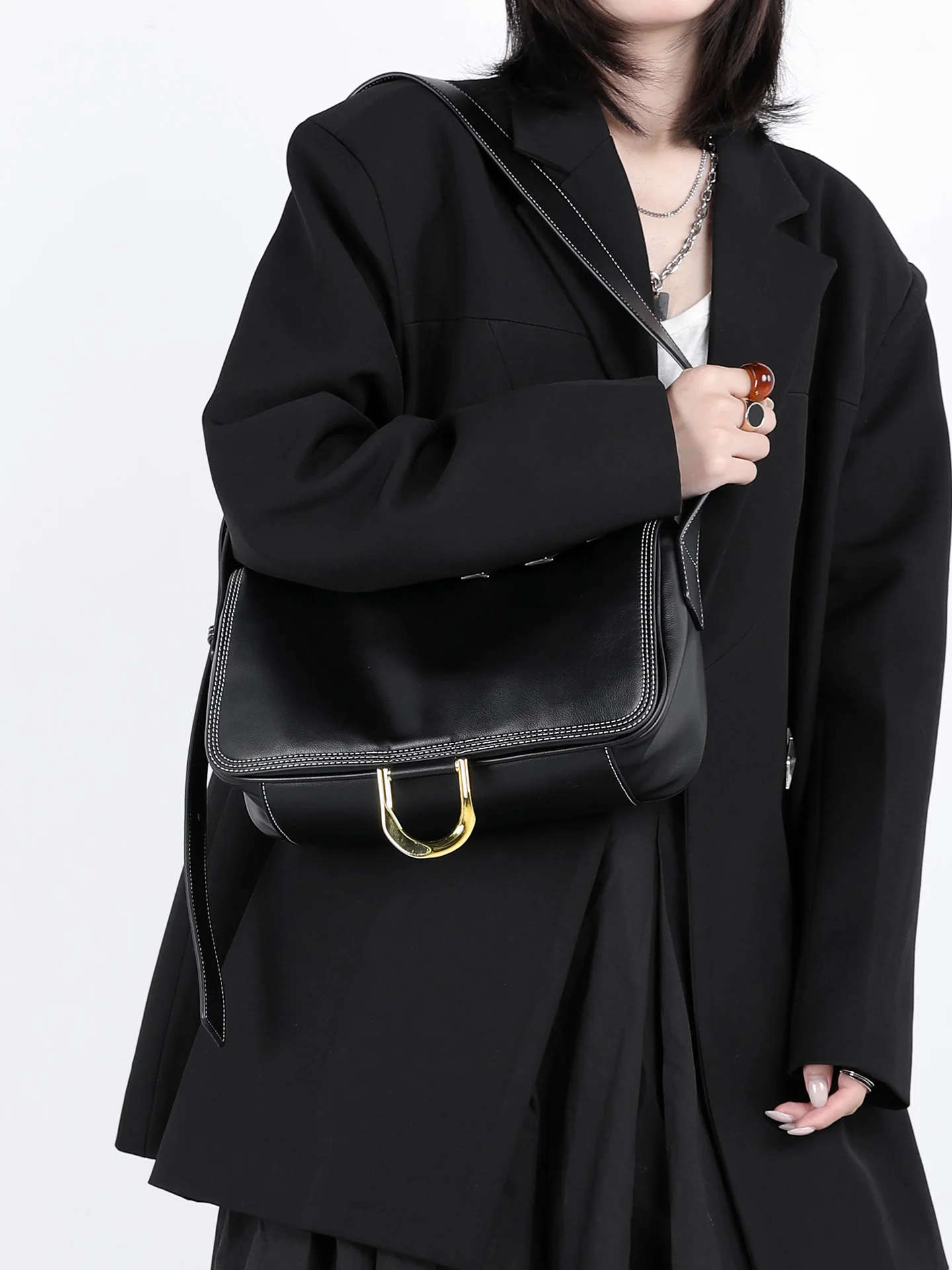 Wood River Card Retro Soft Leather Commuter Crossbody Bag 2026 New  Design Casual Wide Shoulder Strap Versatile Square Bag