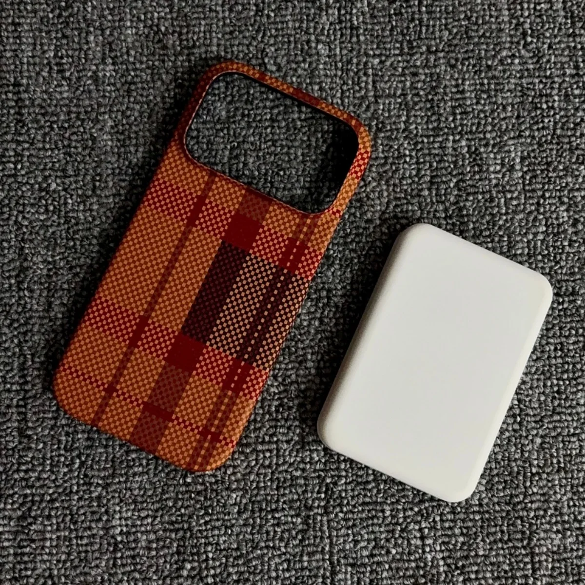 Carbon Fiber Plaid Pattern Frameless For Magsafe Phone Case For iPhone 17 16 15 14 13 12 Pro Max Magnetic Wireless Charge Cover