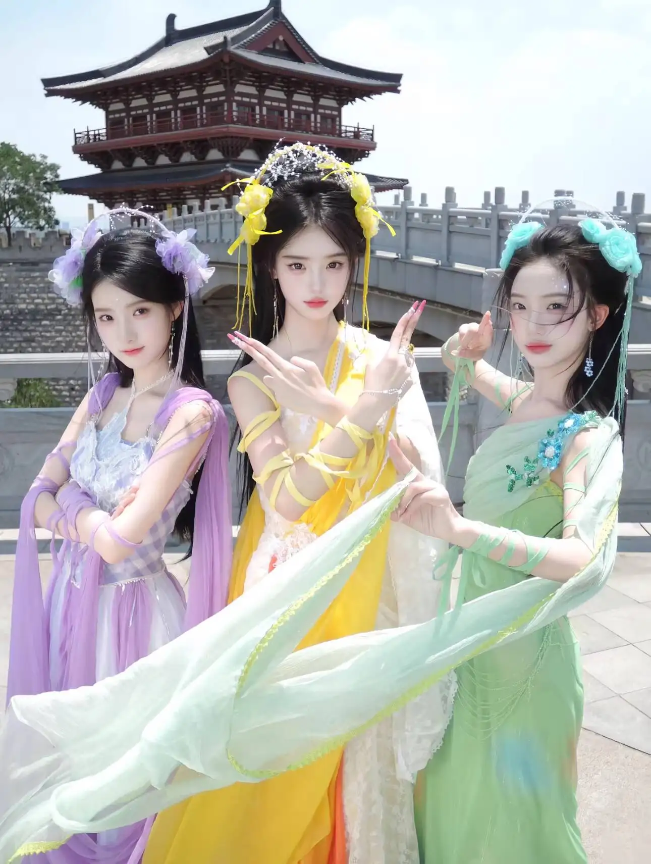 

Women In Hanfu TV Style Ancient Costume Dress Fairy-like Elegant Multi-color Best Friend Summer Cosplay Costume Halloween
