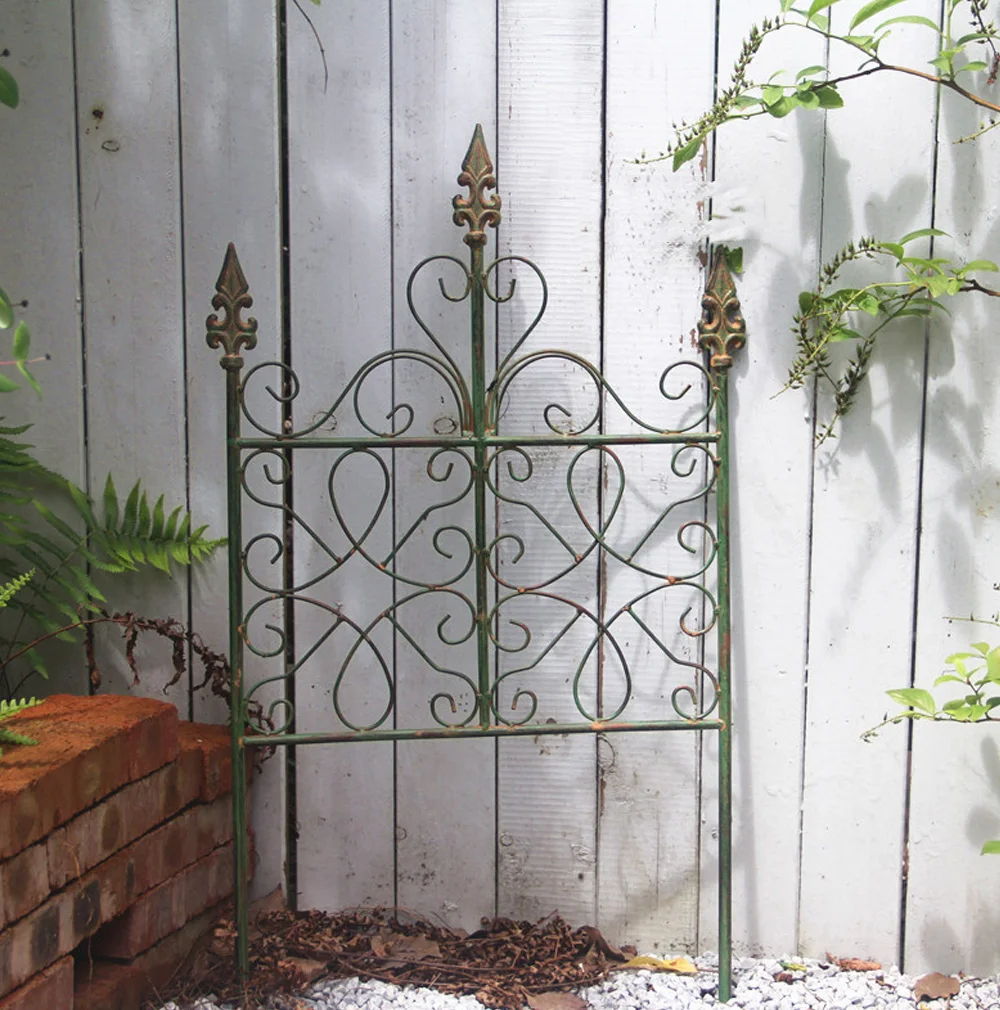 

Garden Ornament Rustic Vintage Green Metal Climb Plant Support Frame and Decorative Fencing