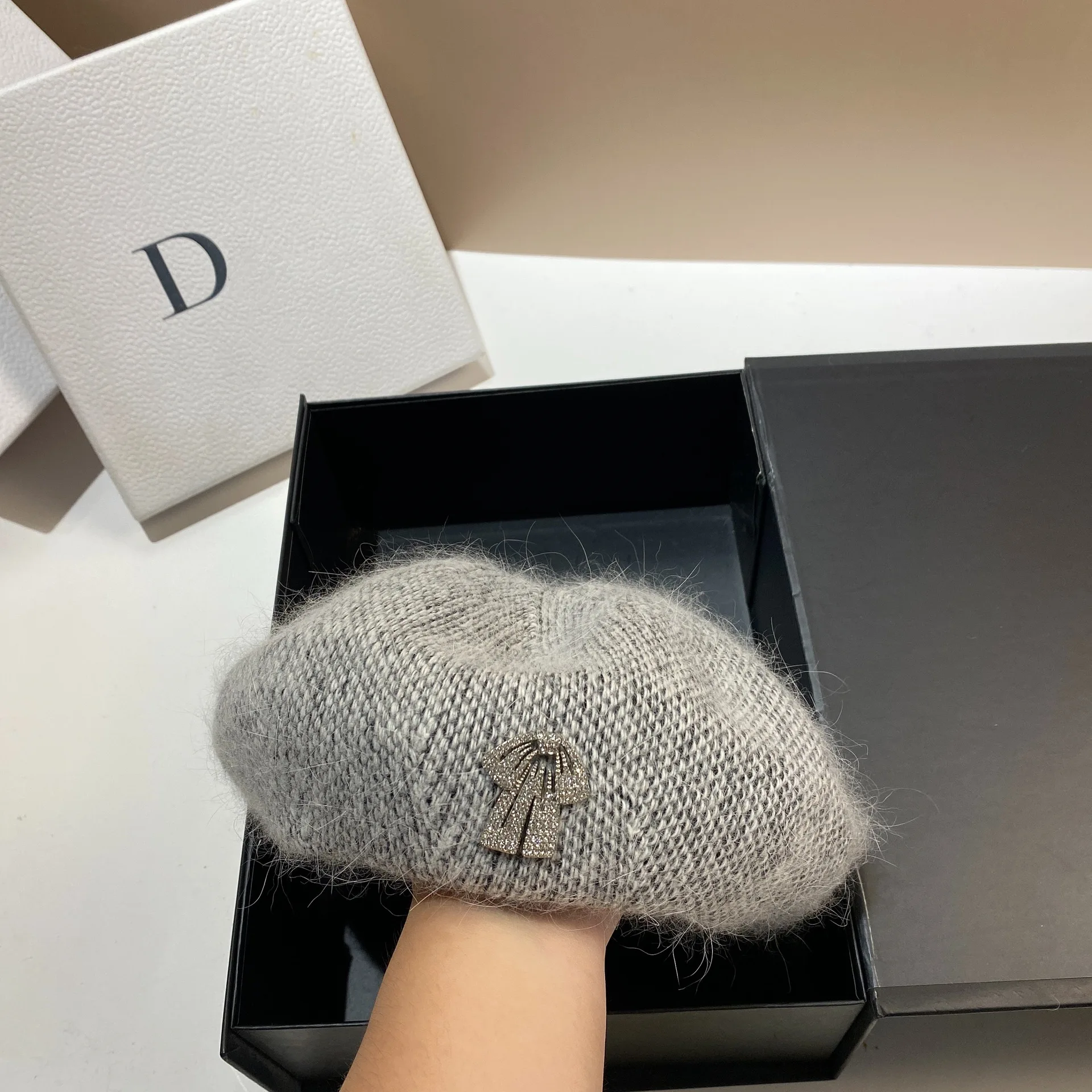 Angora Rabbit Fur Women\'s Knitted Beret Winter Wool Beret Versatile Girl\'s Painter Hat Lady Warm Waking Bonnet Beanie Cap