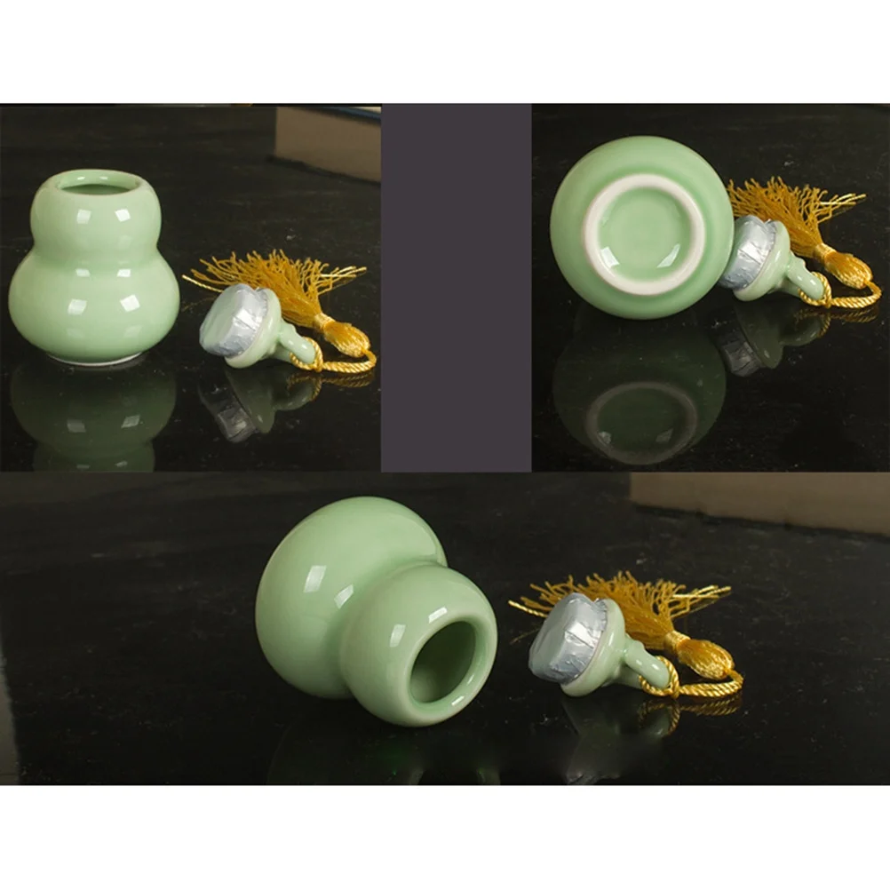 

Mini Ceramic Tea Jar Green Gourd Bottle Moisture Resistant Tin Lid Storage Pot for Tealeaves Powder Cream Ointment