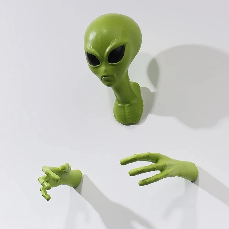 UFO Alien Visitor Extraterrestrial Organism Monster Green 51 Area Home Sci-fi Ornament Wall Hanging Creative Bedroom Decoration