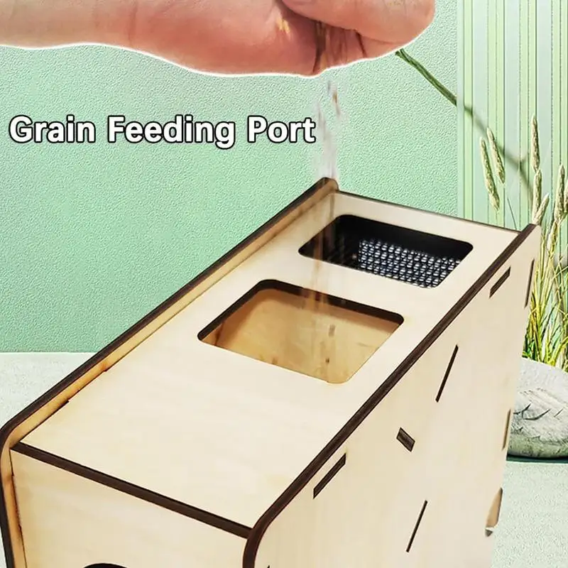 Birds Feed Grain Blowing Machine Wooden Grain Splitter Shell Separator Chaff Blowing Machine Practical Bird Food Skin Blower