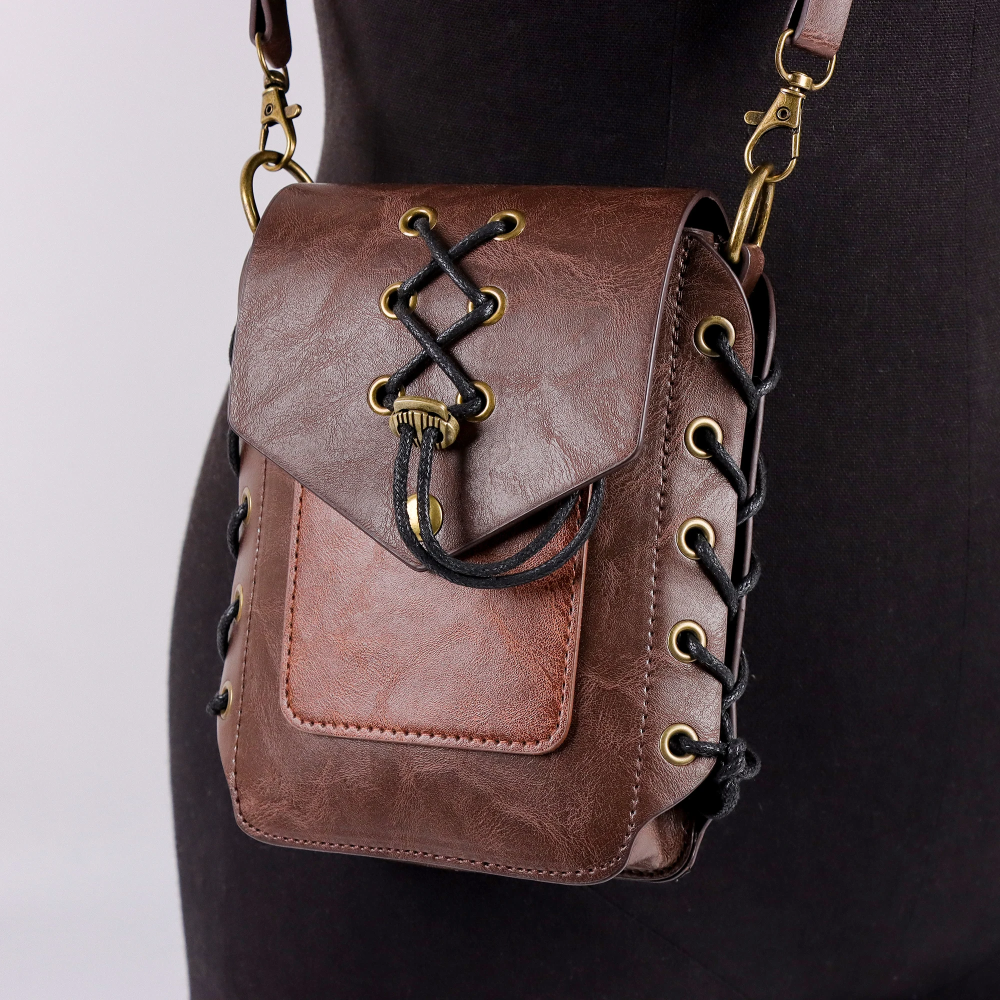 Women's Medieval Vintage Crossbody Bag - Steam Punk Purse with Adjustable Strap, Synthetic Leather Compact Everyday Bag for Wome