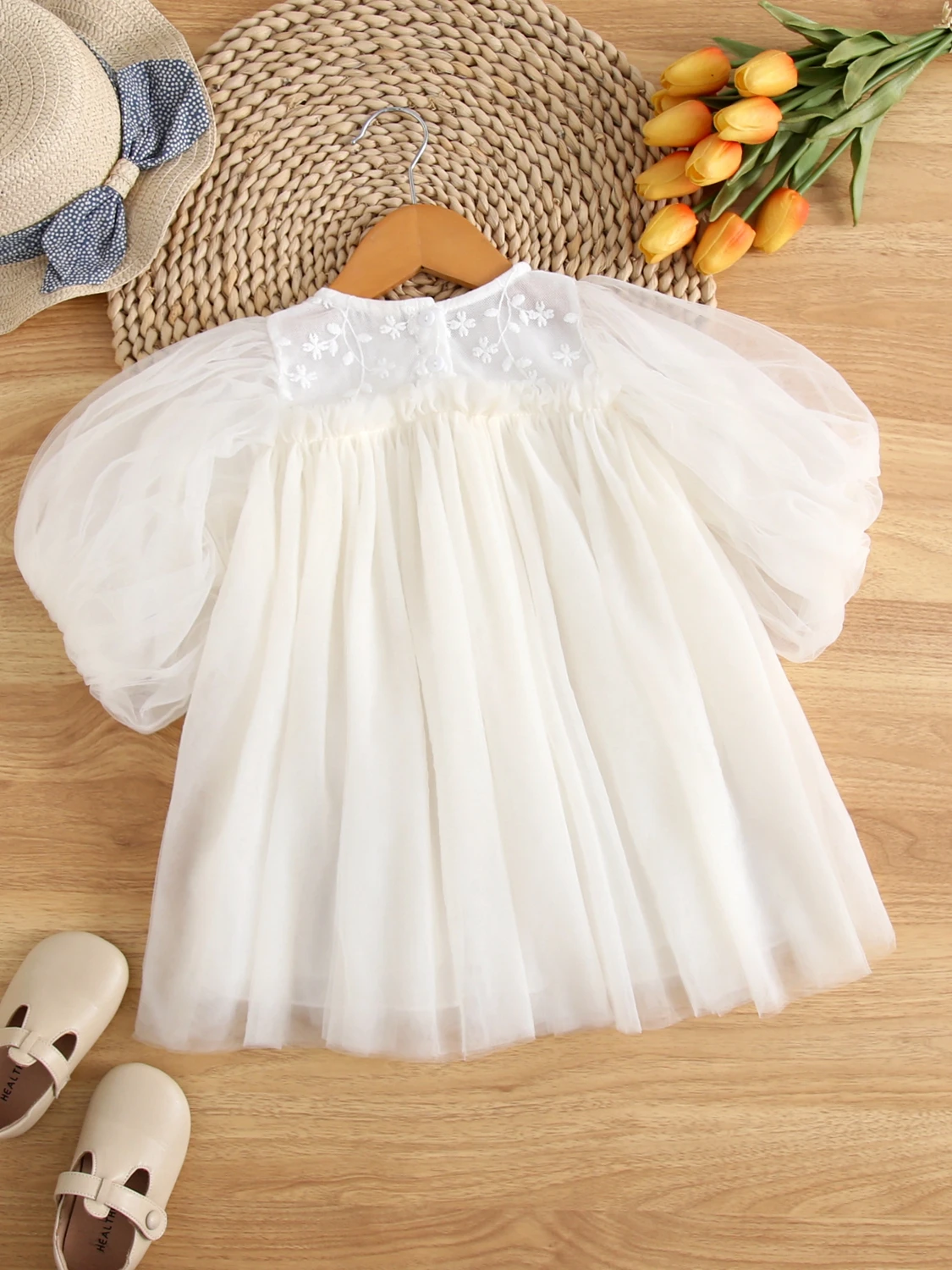 Charming Girls Party Wear Chic Puffed-Sleeve Dress Tulle  Perfect for Birthday Celebrations kids dress