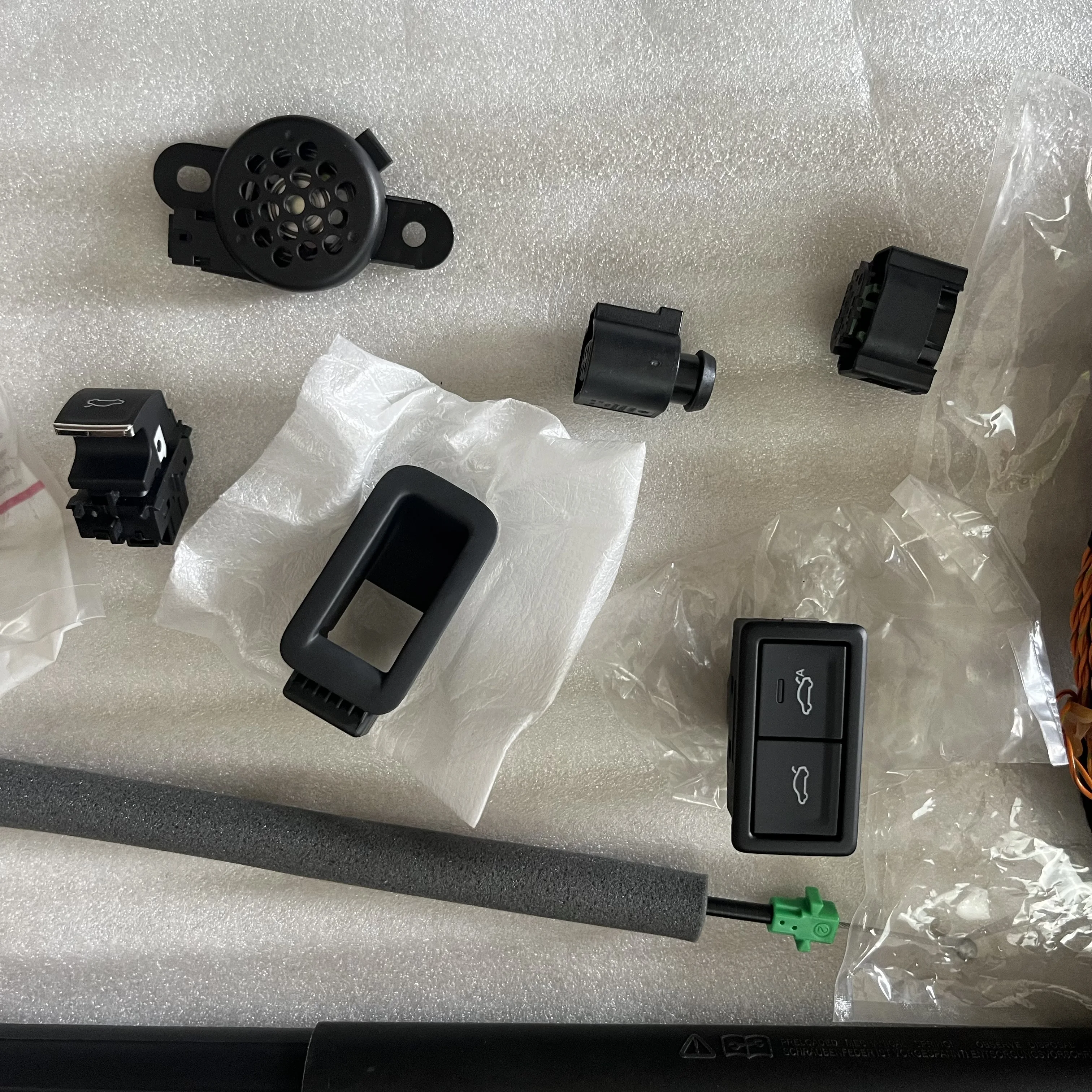 Power Tailgate Tow Bar Electrics Trunk Package Kit Install Update KIT for Tiguan MK2 view 5