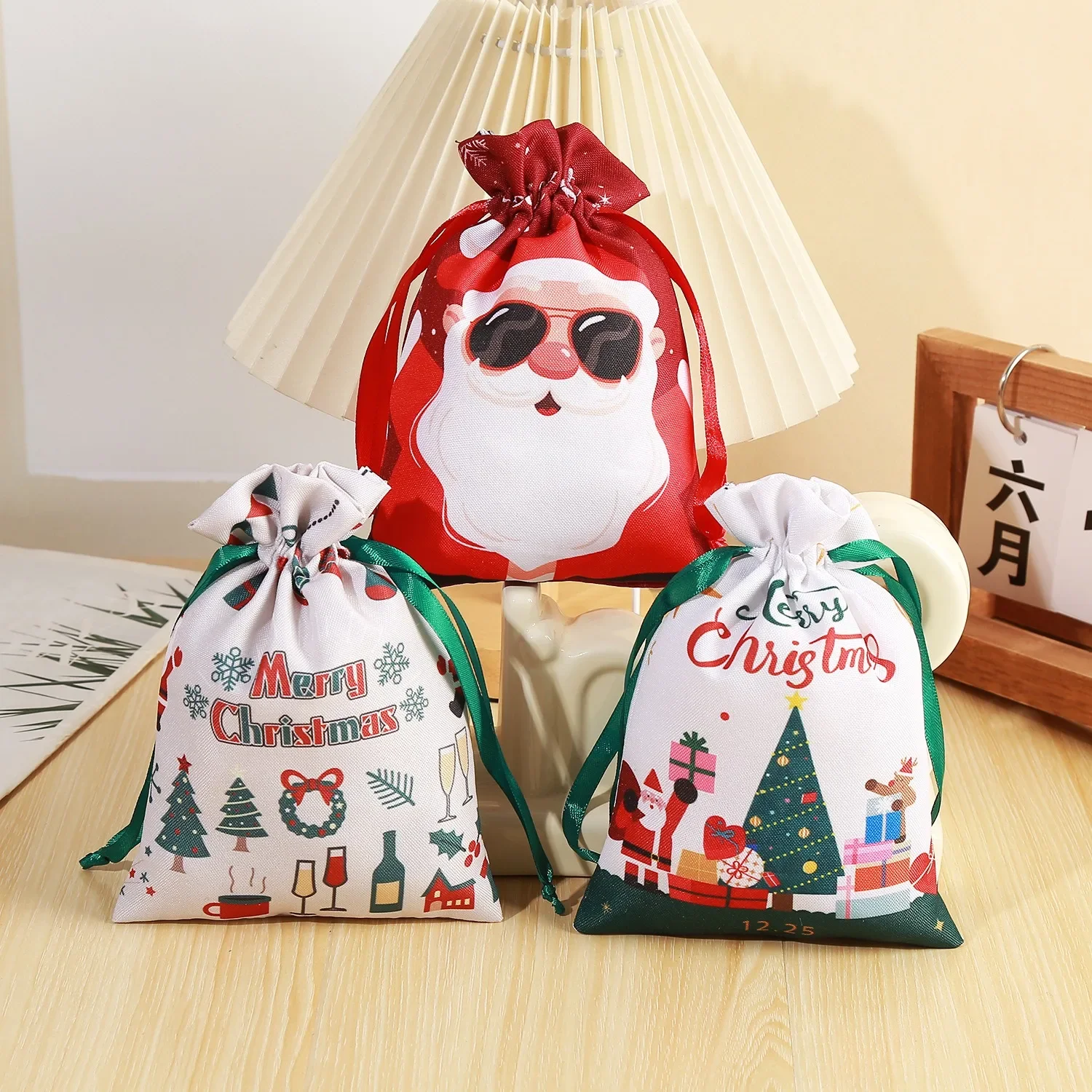 Christmas Gift Bag Cartoon Santa Cluas Snowflake Xmas Tree Candy Package Merry Christma Kids Gift Draw Rope Bundle Bag Noel 2025