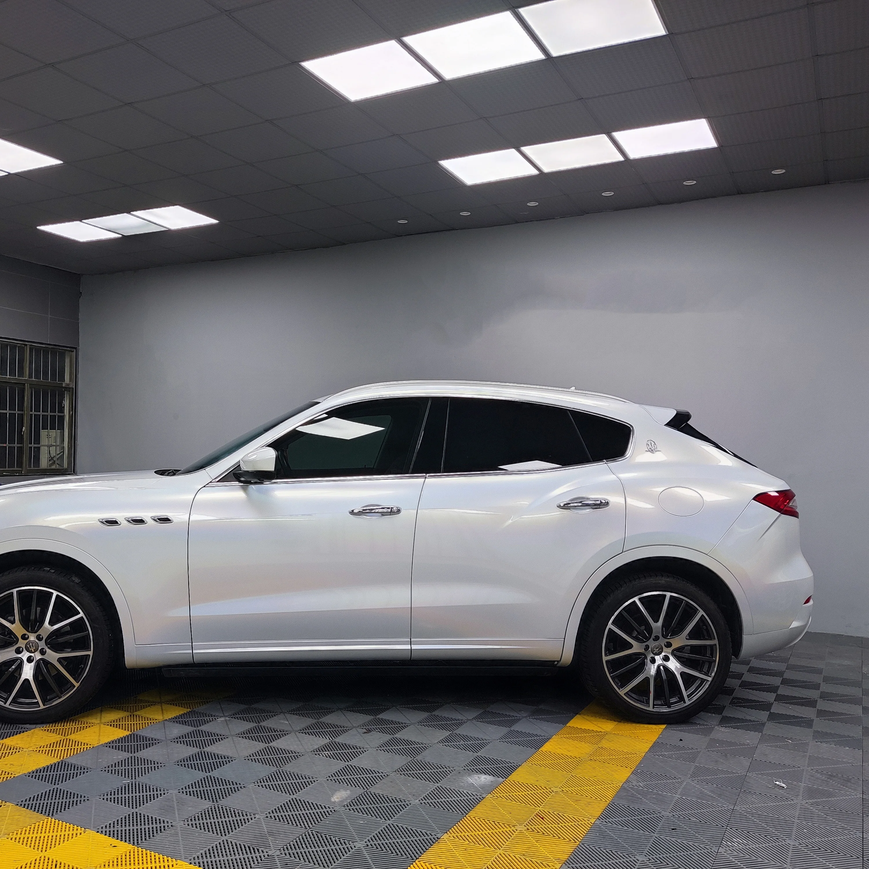 TPU Self-Healing Car Window Tint Film Color-Changing with Heat Rejection Anti-Scratch for Body Position