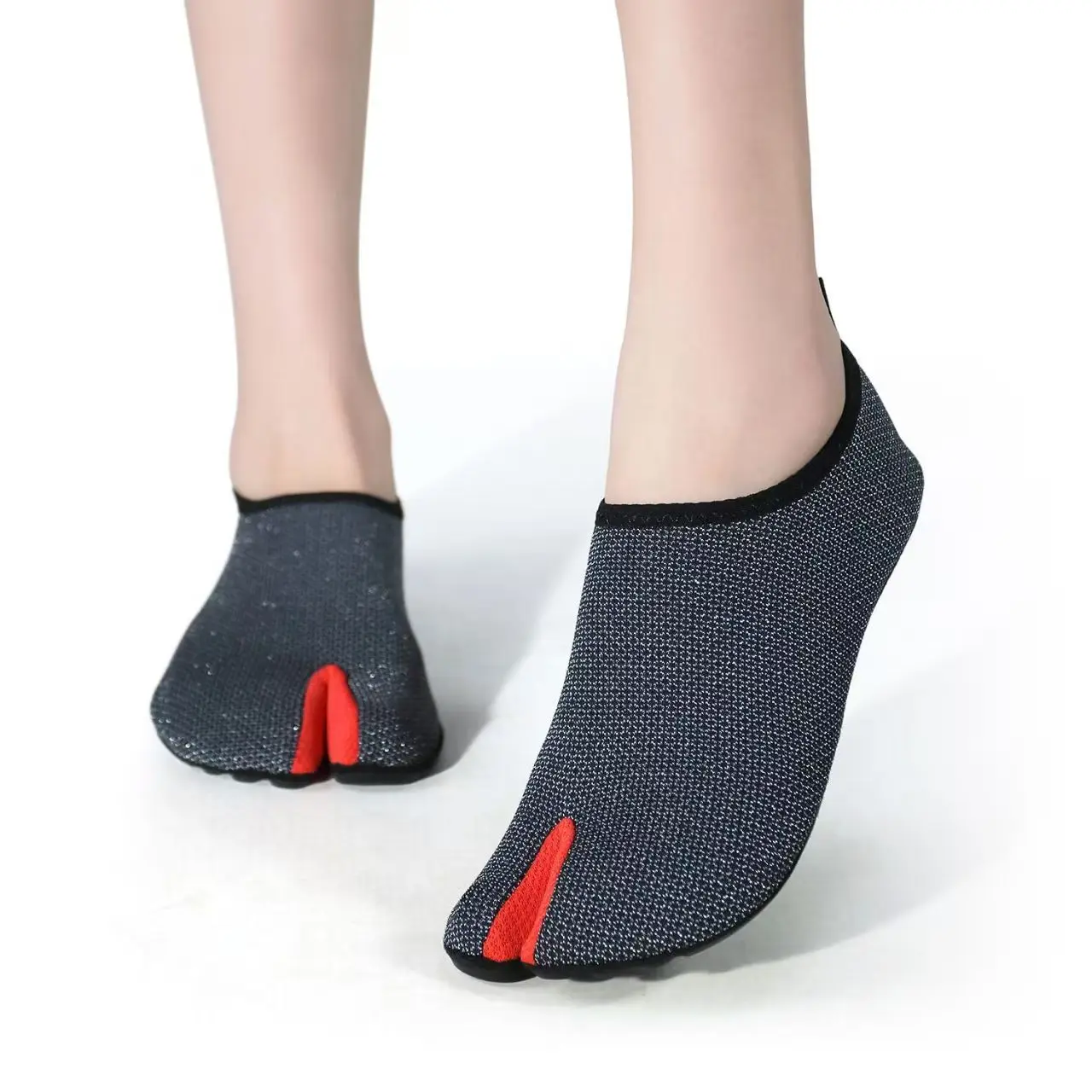 

Men Big Size Split Toe Treadmills Shoes Outward Turned Toe Correction Shoes Soft sole Breathable Lovers Indoor Fitness shoes