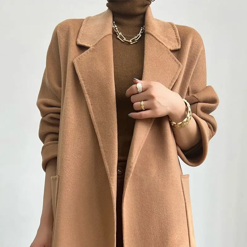 Cappotto medio e lungo da donna nuovo in cashmere double face Cappotto di lana di lana autunno inverno allentato di fascia alta di fascia alta da donna squisito