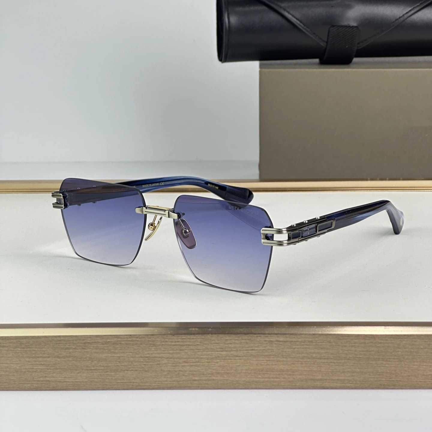 

DT META EVO ONE DTS147 Top High Quality Sunglasses For Men Titanium Style Fashion Design Sunglasses For Womens With Box