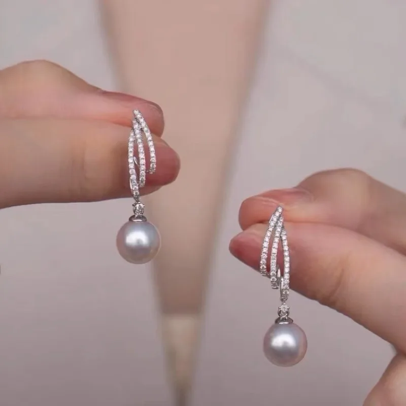 New in Drape Round Beads Pearl Earrings for Women Light Luxury Sweet and Gentle Full Diamonds Earring Jewelry Accessories