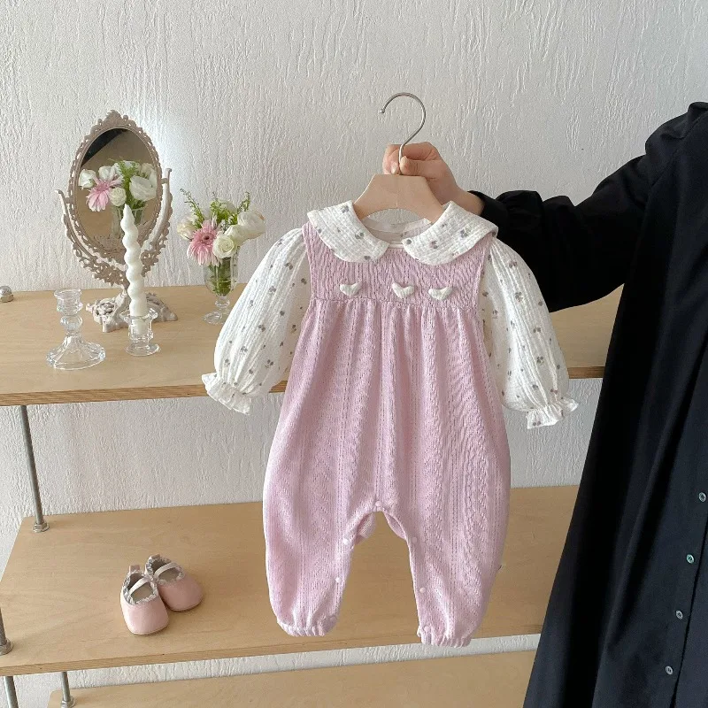 

2 Piece Baby Girls Clothes Autumn New Sweet Cute Korean Infant Overalls Lace Overalls Floral Tops Set