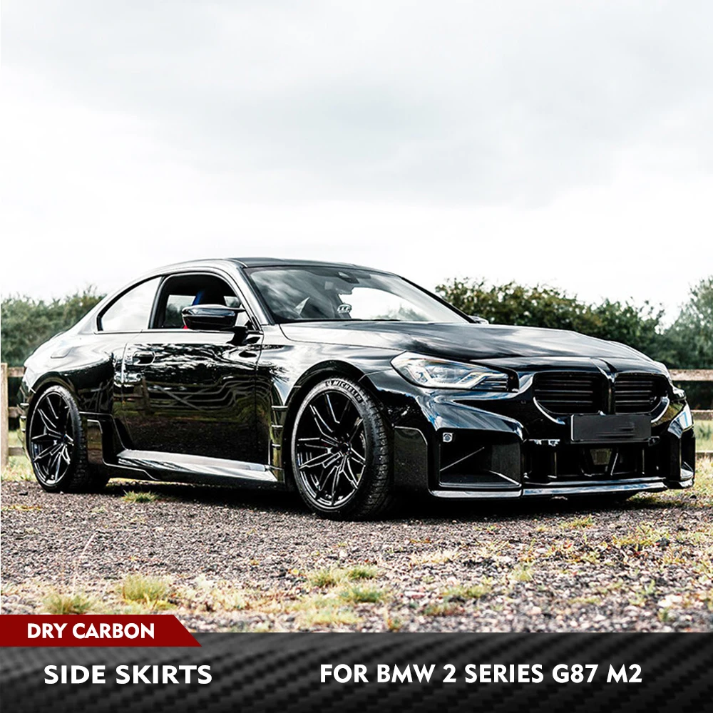 

Для BMW 2 серии G87 M2 Coupe 2022 года и новее: Накладки на боковые пороги и задний бампер из настоящего карбона, вентиляционные канарды, элементы обвеса кузова