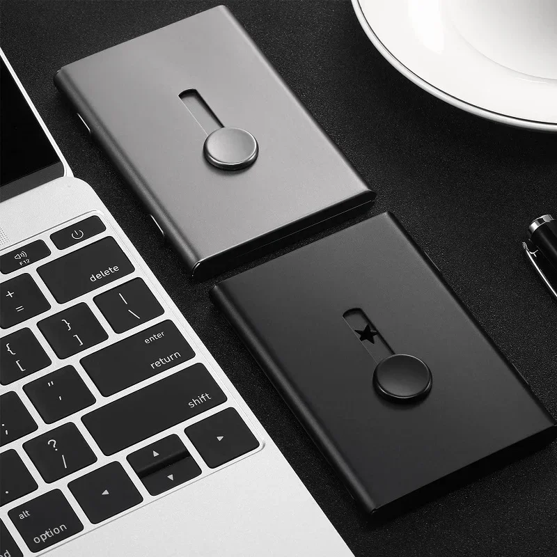 Hand Push น้ําหนักเบาโลหะนามบัตร Bank บัตรสมาชิกกระเป๋า Slim นามบัตรกล่องบรรจุภัณฑ์ Organizer