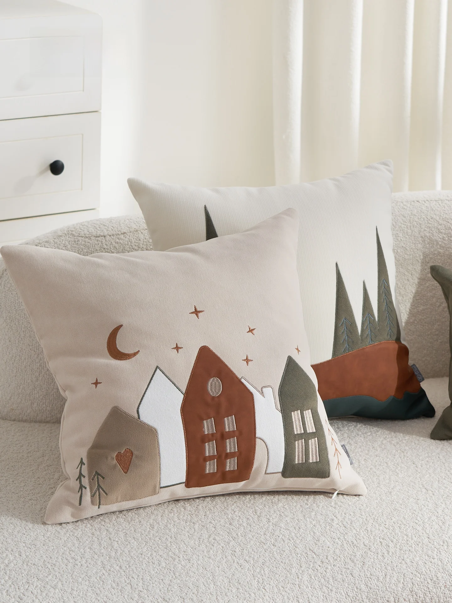 

Dopne Sle Home Decorative Pillows Cute House And Forest Patterned Cuion Covers for Men And Women Autumn Winter Pillow