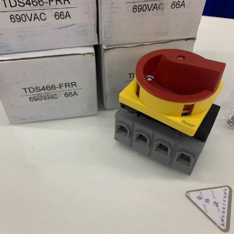 

Power switch TDS466-FRR 4P 66A