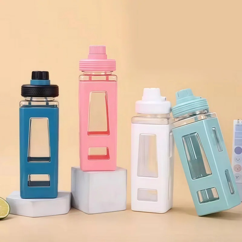 600 مللي الصيف الرياضة الكرتون بسيط في الهواء الطلق كوب بلاستك القش المحمولة حزام مقبض ارتفاع درجة الحرارة أكواب مياه زجاجات درينكوير