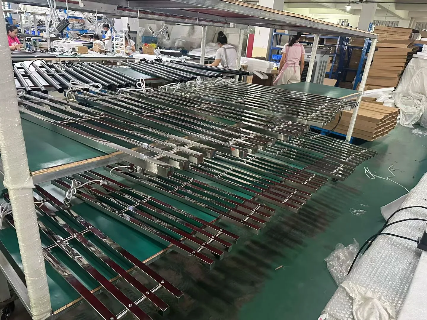 Concealed Vertical Towel Rack Intelligent Timing Wall Mounted Gold Shelf Heating Warmer