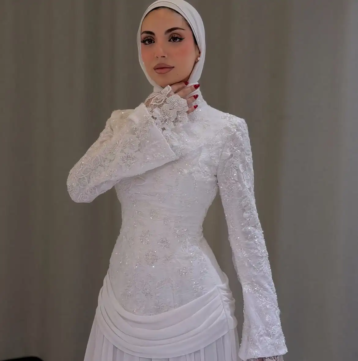 Damenmode 2026 Trend Elfenbein Islamisches Langes Abendkleid mit Gerafftem Oberteil und Chiffon-Hijab, Elegante Partykleider – Detail 2