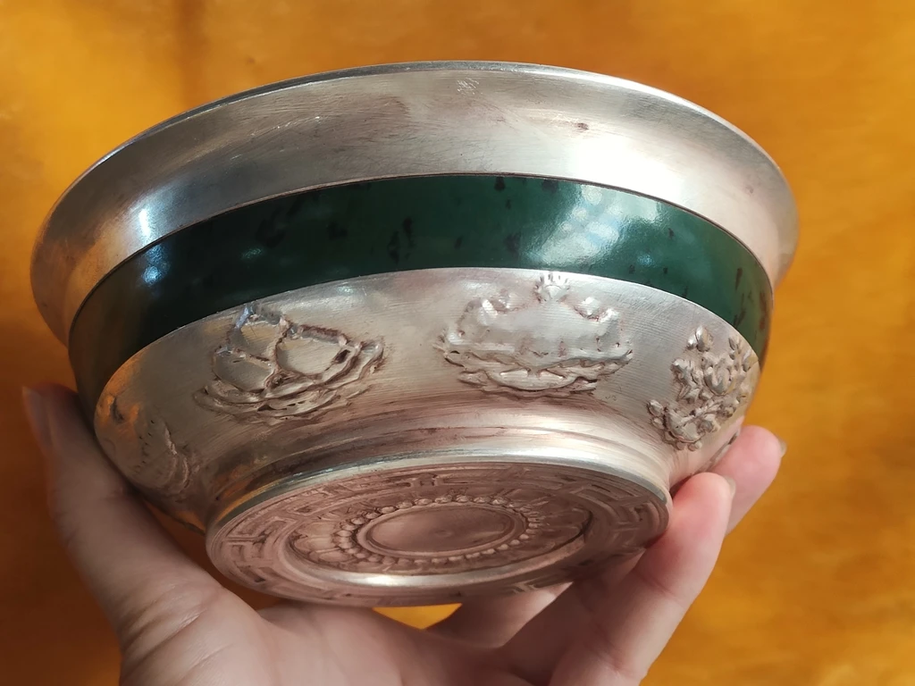 

Mongolian pure copper bowl double milk tea bowl national eight treasures lotus wine bowl ornaments