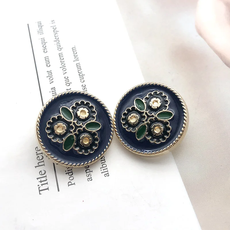 5pcs Small Clover Flower Decor Metal Plating Shank Buttons for Clothing Luxury Coat Sweater Sewing DIY Needlework accessories