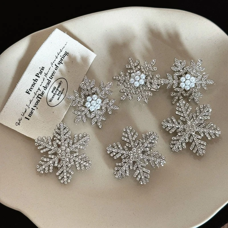 2-шт-рождественская-заколка-для-волос-в-виде-снежинки-стразы-боковая-часть-зажим-для-женщин-зимние-новогодние-аксессуары-для-волос-подарок