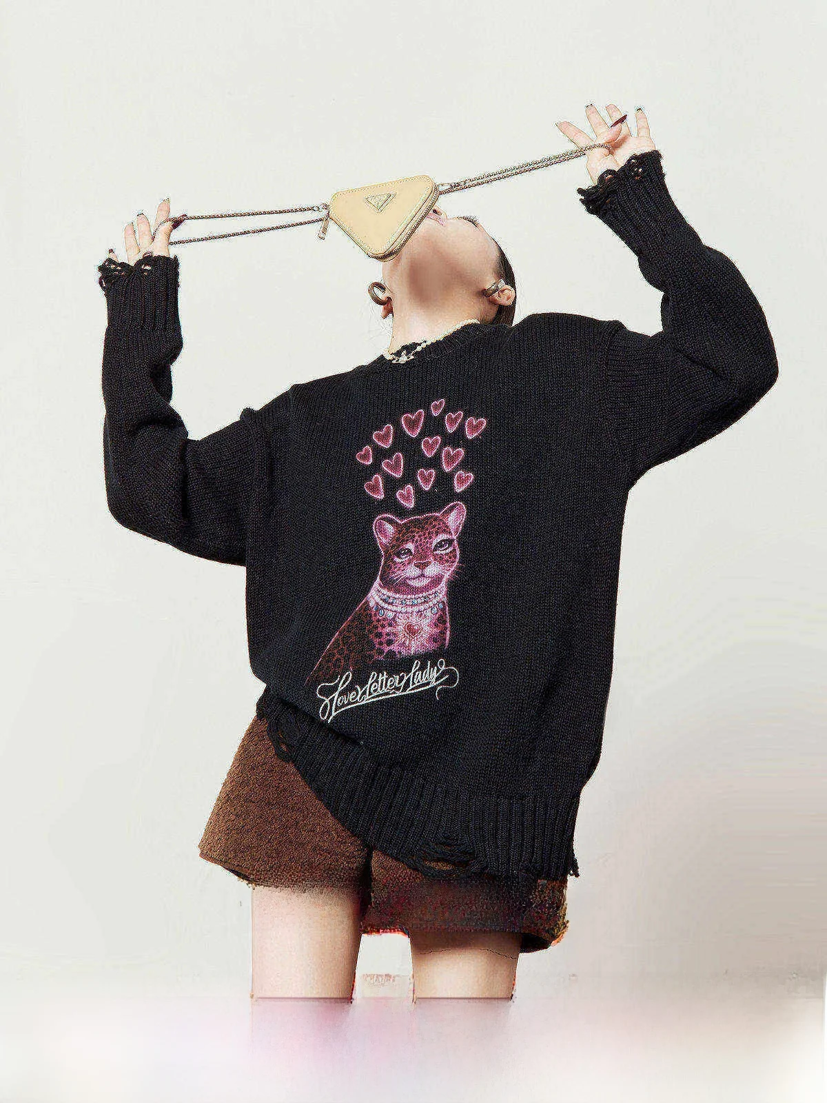 

Black Loose Casual round Neck Sweater Women's Spring New Style Zhou Li Wu Brand Pink Glitter Leopard Print Knitted Top