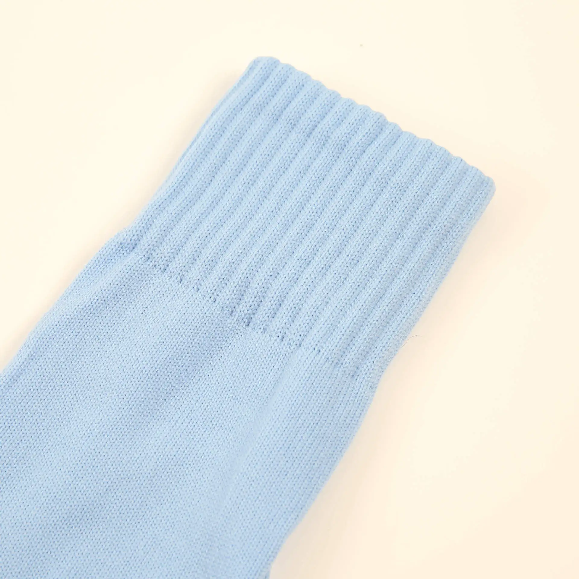 Рисунок 4 - Дышащие компрессионные носки до икры