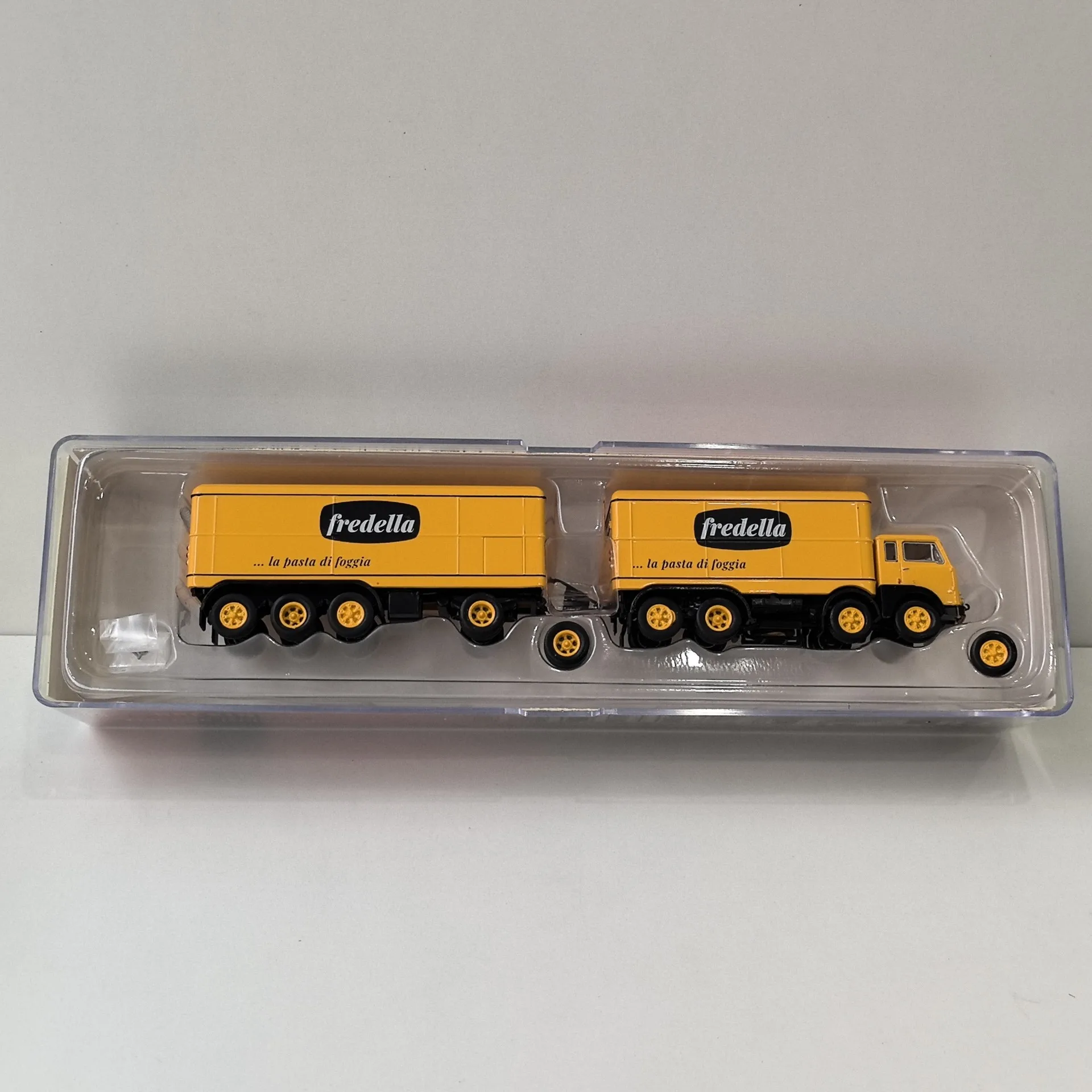 

Diecast BREKINA 1/87 Scale HO FIAT 690 Millepiedi Fiat Transport Vehicle Plastic Car Model Collectible Toy Gift Souvenir Display