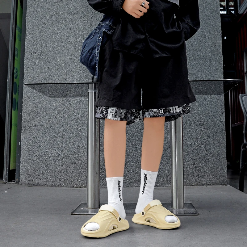 

Summer New Men's Outdoor Sandals Slippers Beach Comfortable Slides Soft Clogs Men Casual Shoes Garden Shoes Male Beach Sandals