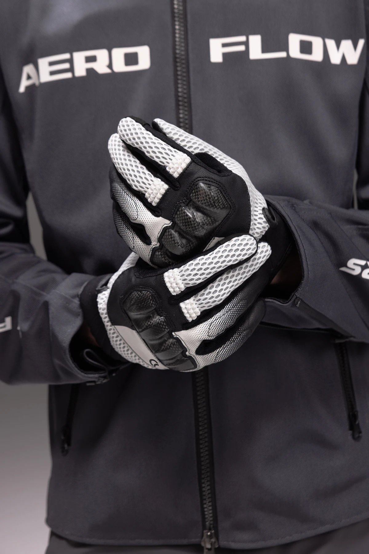 

CC PROTECTORS G35 Carbon Fiber Knuckle Riding Gloves Large Breath Mesh Touch Screen Anti Slip Microfiber Motorcycle Gloves S-2XL