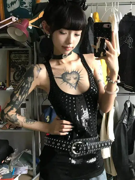 Women's Black Gothic Sequin Cami Top Y2K Gyaru Vintage Cropped Top Slim Sleeveless Off Shoulder Tank Top for Women Summer 2026