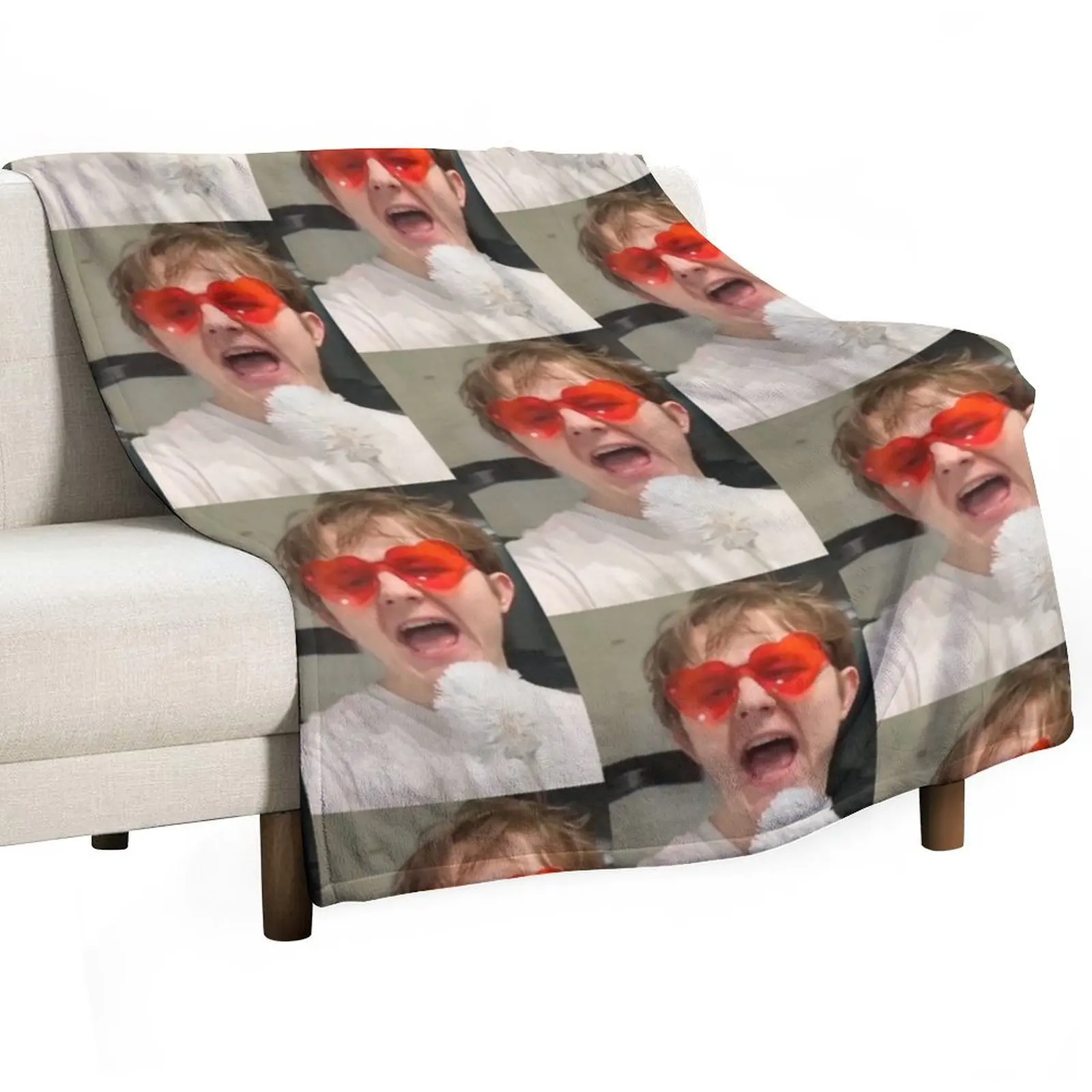 Lewis Capaldi - Heart Sunglasses Throw Blanket Luxury Brand Sleeping Bag valentine gift ideas Bed linens Thins Flannels Blankets