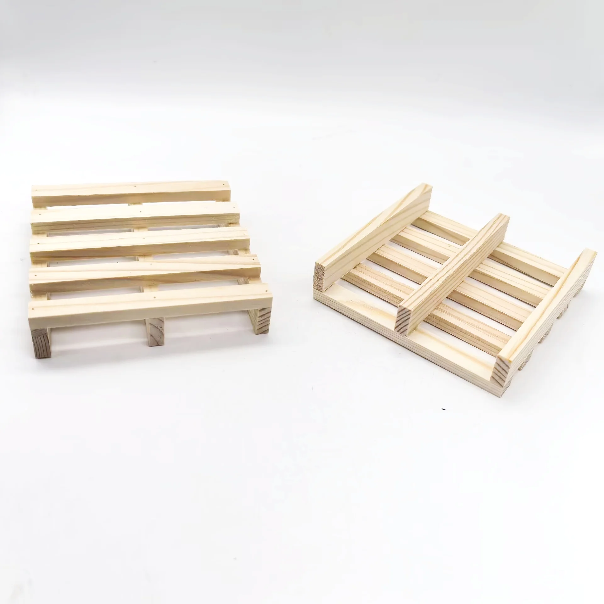 RC 1/14 2 Stück Holzpaletten für Hydraulik-Liner-Gabelstapler für Tamiya Hydraulik-Bagger, Lader, Muldenkipper, DIY-Teile – Detail 1