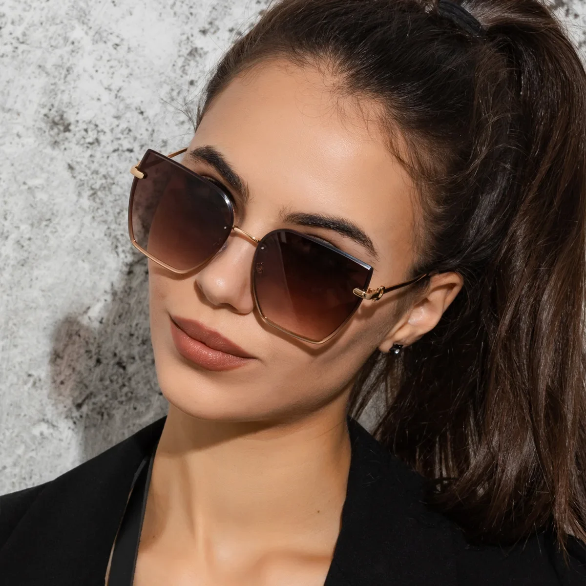 

Oversized Sunglasses For Women Cat Eye Gradient Eyewear Vintage Alloy Frame Rivet Cateye Sun Glasses Female Elegant Shades